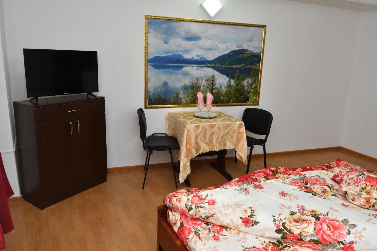 Casa Simescu I Pansiyon Caransebeş Dış mekan fotoğraf