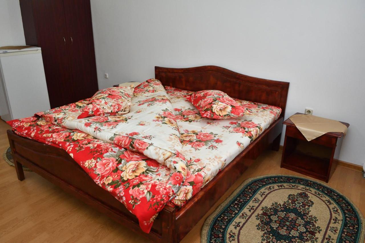Casa Simescu I Pansiyon Caransebeş Dış mekan fotoğraf