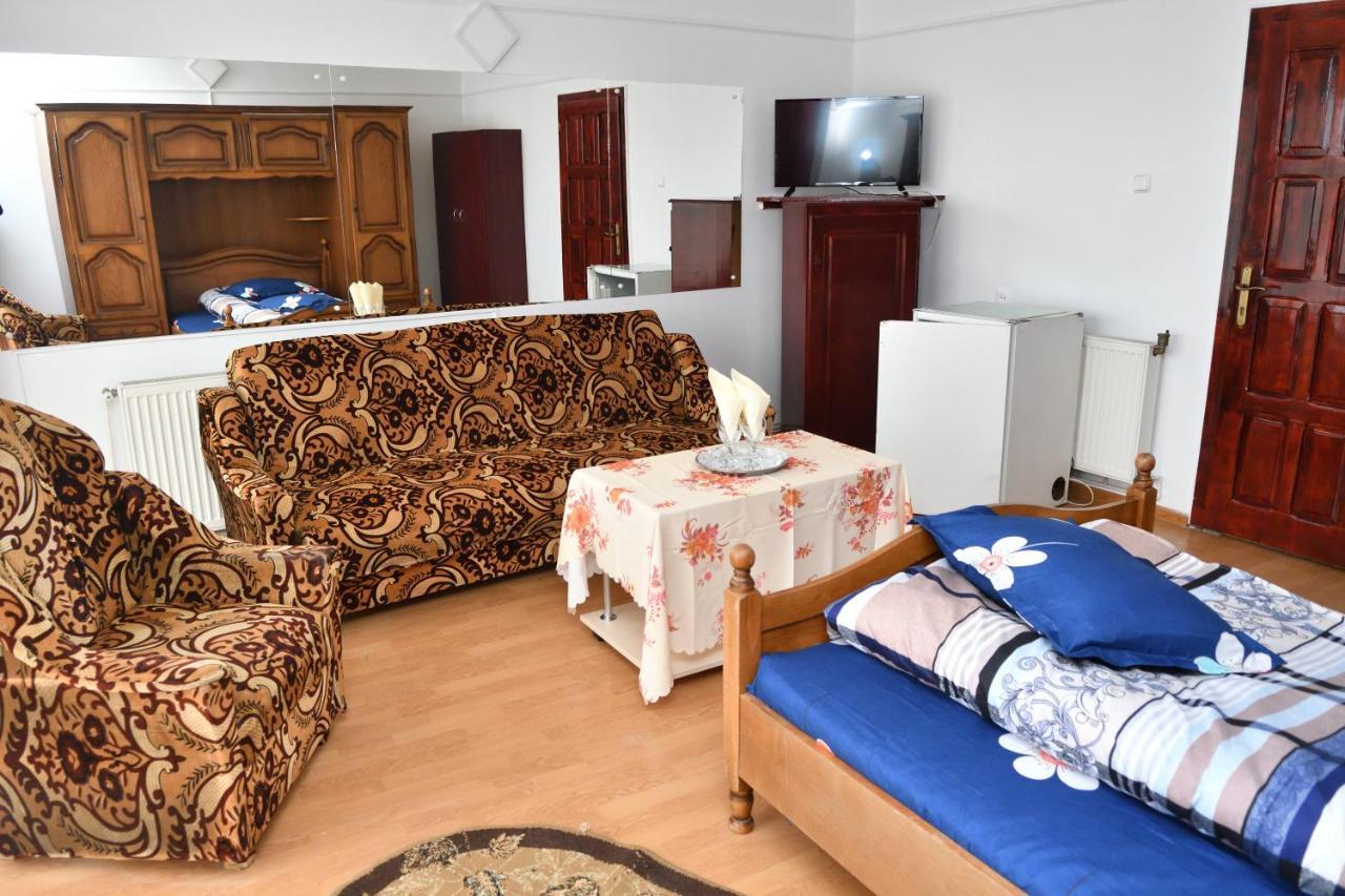 Casa Simescu I Pansiyon Caransebeş Dış mekan fotoğraf